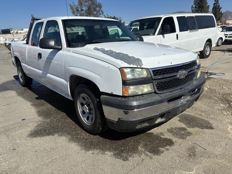 2007-chevrolet-silverado-1500-image-2
