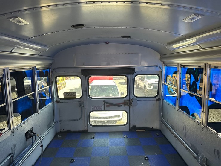 2006-bluebird-all-american-image-65