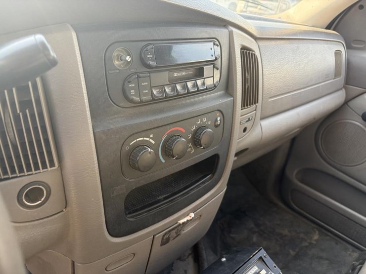 2005-dodge-ram-2500hd-image-15