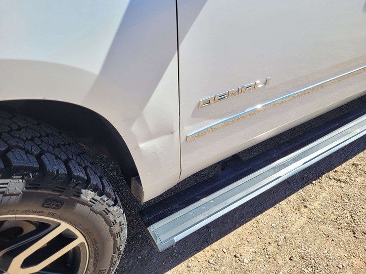 2016-gmc-yukon-xl-image-11