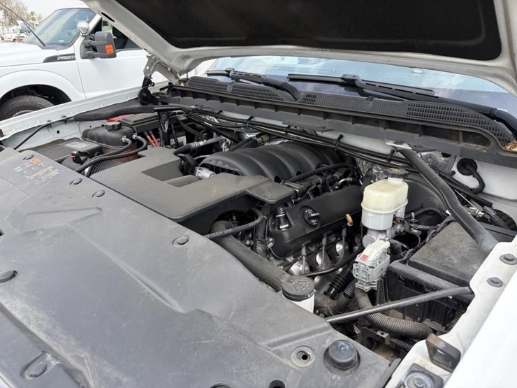2016-chevrolet-1500-image-8