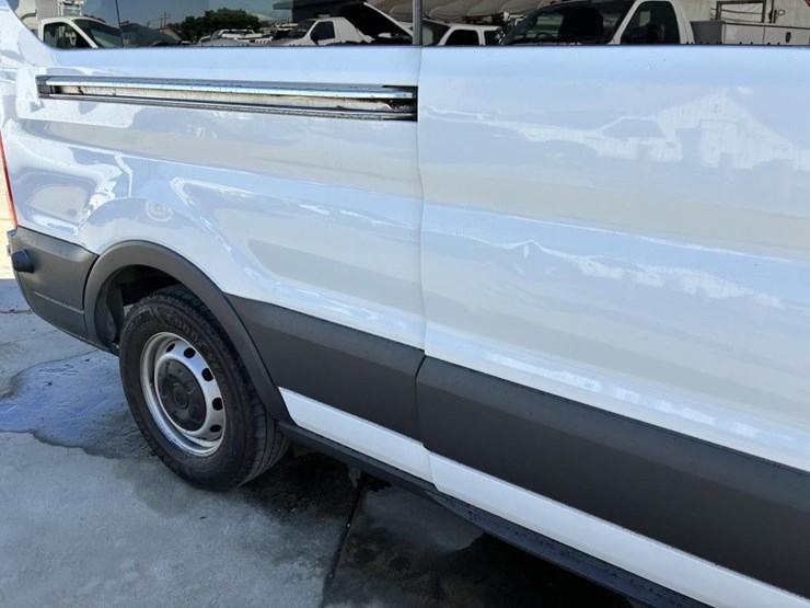 2018-ford-transit-image-5