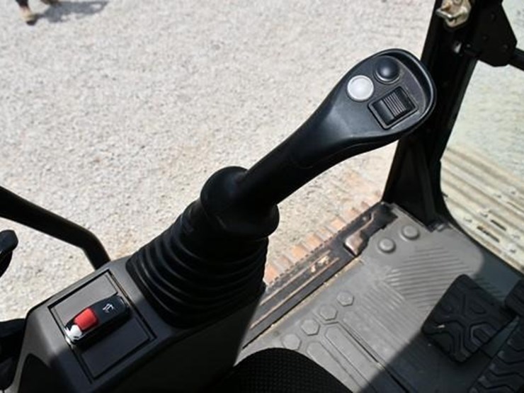 2019-caterpillar-336-image-18
