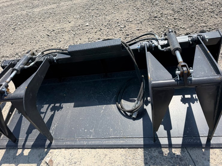 #2068-•-unused-jct-84"-skid-steer-grapple-bucket-inv#49890-image-11