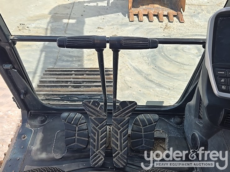 hyundai-hx260l-image-70