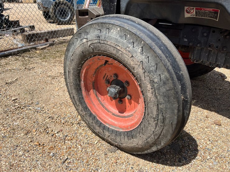 kubota-l3830-image-6