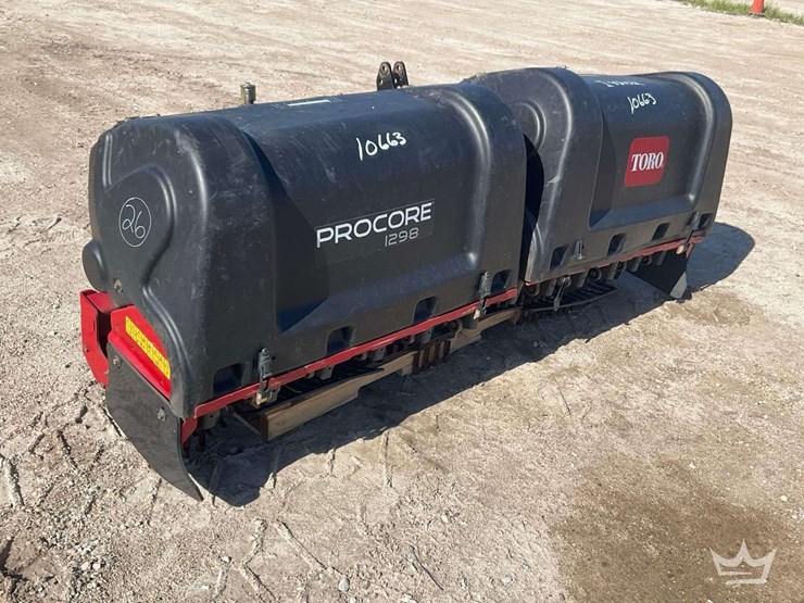 toro-porcore-1298-09716-turf-aerator-image-2