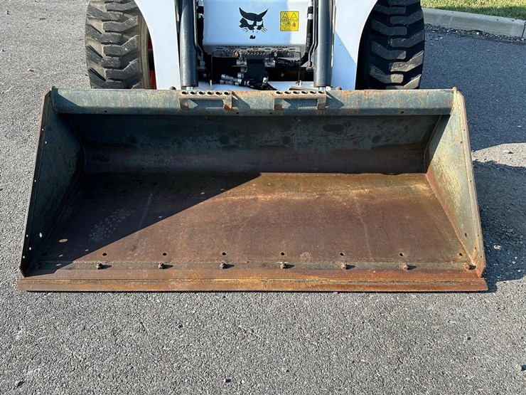 2023-bobcat-s650v2-skid-steer-loader-image-16