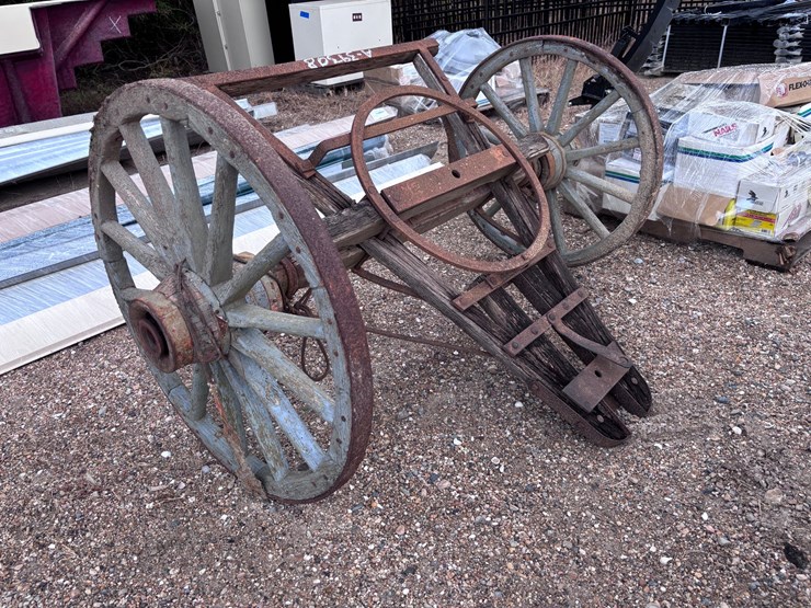 #39308-•-antique-wooden-wagon-wheels-image-2