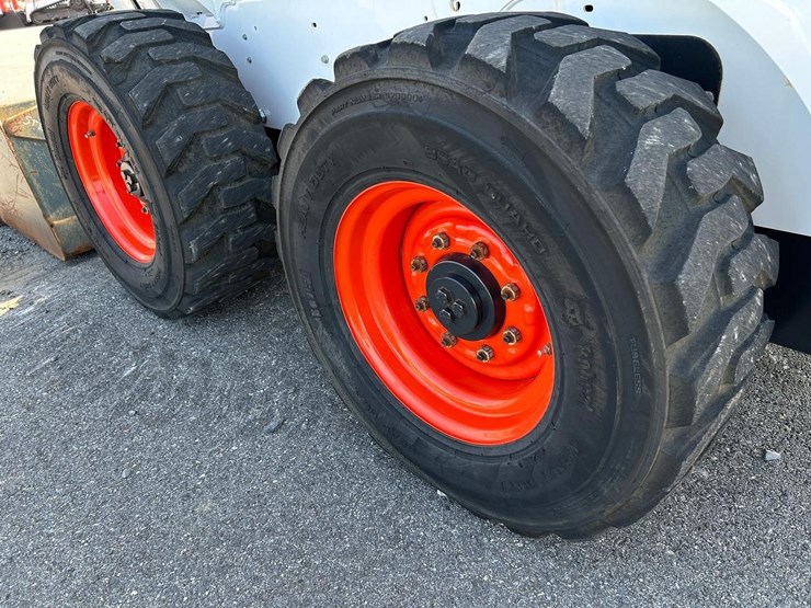 2023-bobcat-s650v2-skid-steer-loader-image-11