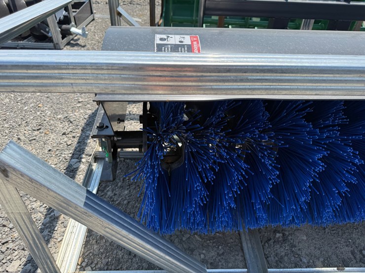 #2078-•-unused-jct-84"-skid-steer-angle-broom-inv#49884-image-5