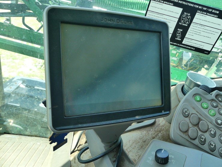2014-john-deere-r4030-image-27