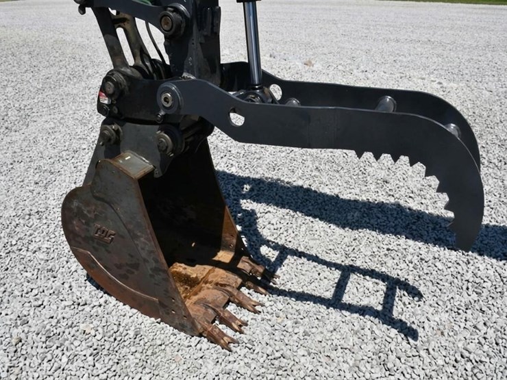 2021-deere-85g-image-4