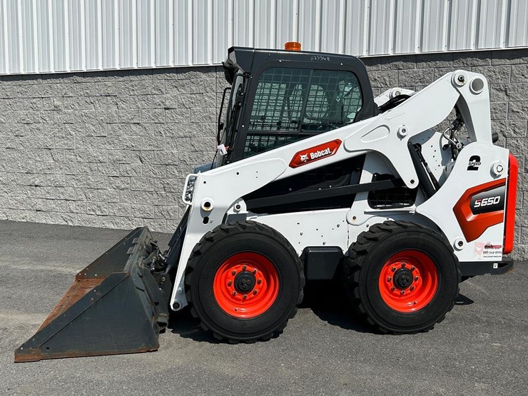 2024-bobcat-s650v2-skid-steer-loader-image-2