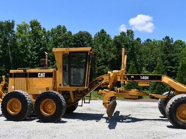 2002-caterpillar-140h-image-24
