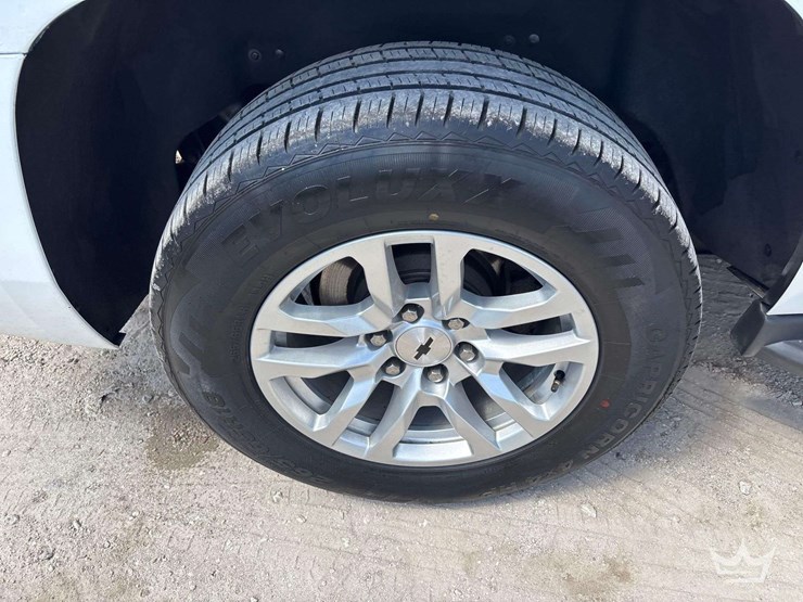 2019-chevrolet-tahoe-image-25