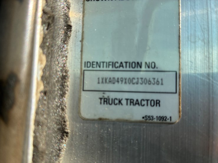 #2426-•-2012-kenworth-image-9