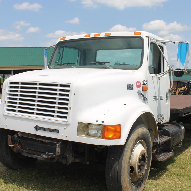 INTERNATIONAL 3800