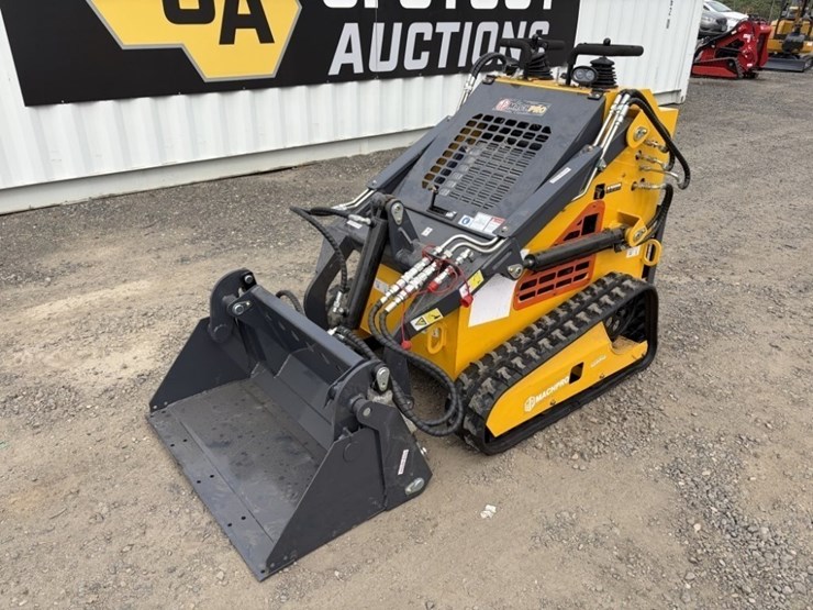 2026-machpro-mp-s380-mini-compact-track-loader-image-1