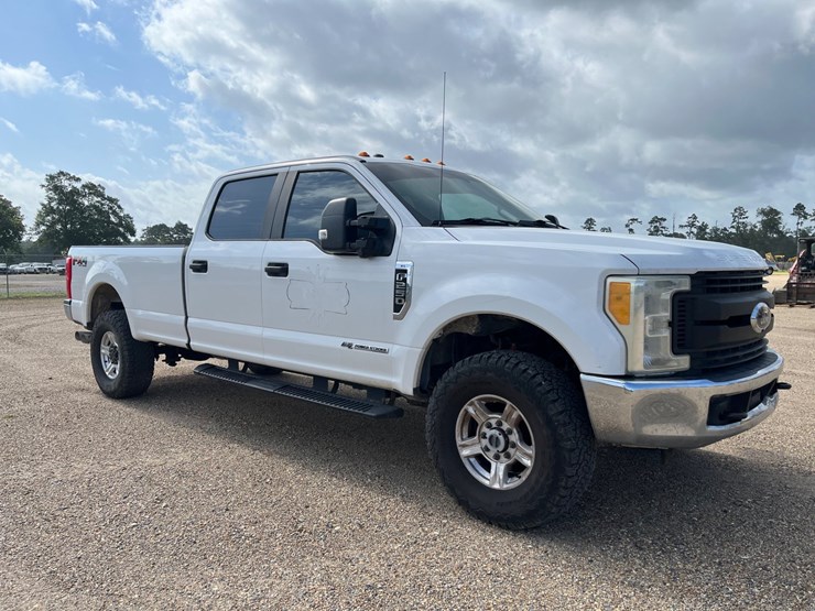 2017-ford-f250-image-2