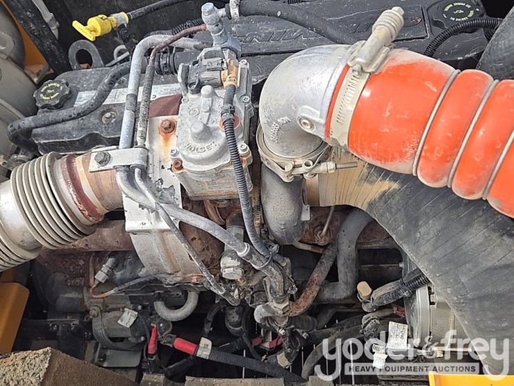 hyundai-hx260l-image-52