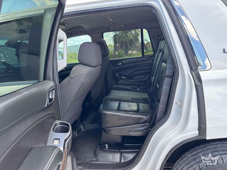 2019-chevrolet-tahoe-image-17