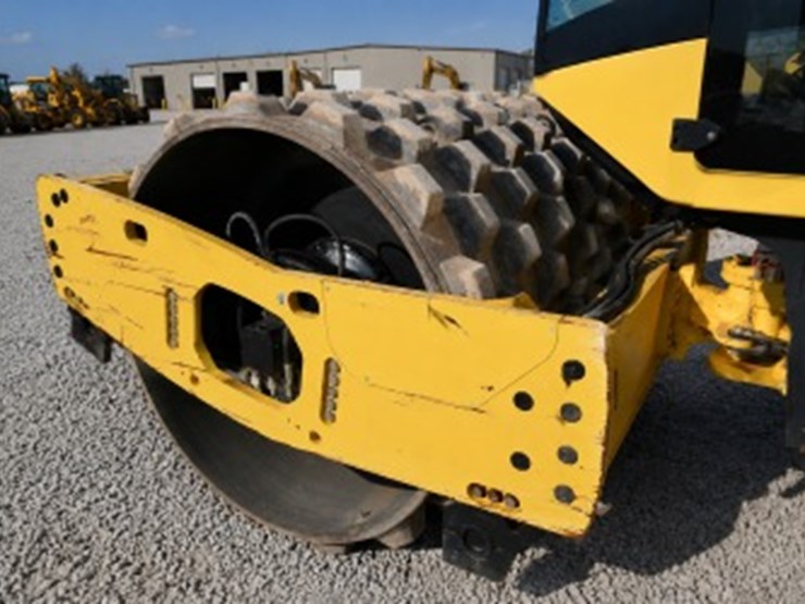 2022-bomag-bw213d-5-image-3