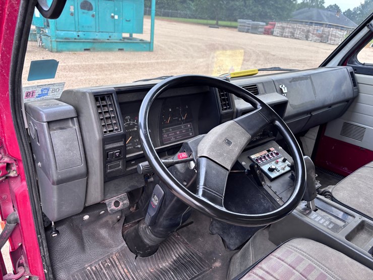 #39373-•-isuzu-npr-firetruck-|-for-parts/repairs-image-8