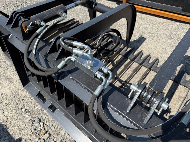#2066-•-unused-jct-84"-skid-steer-rock-grapple-bucket-inv#49889-image-7