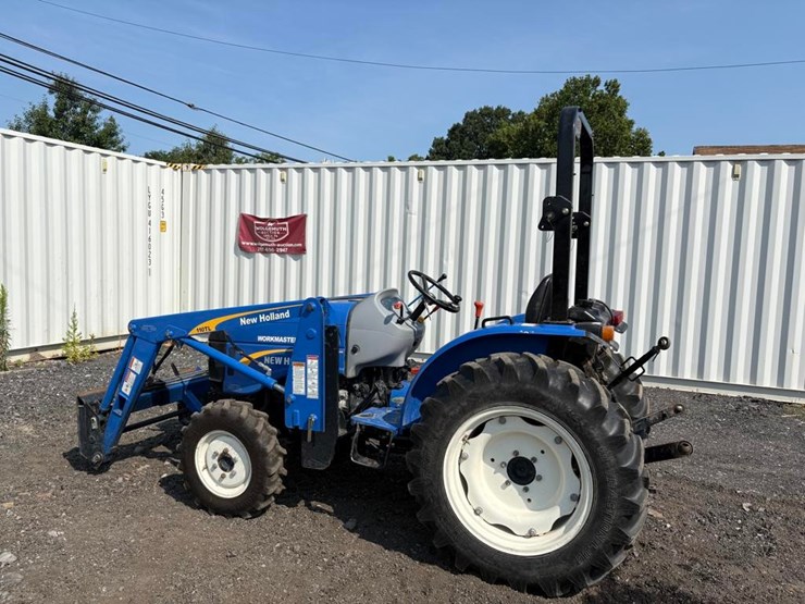 new-holland-110tl-image-3