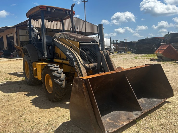 #39312-•-john-deere-310sj-backhoe-image-3