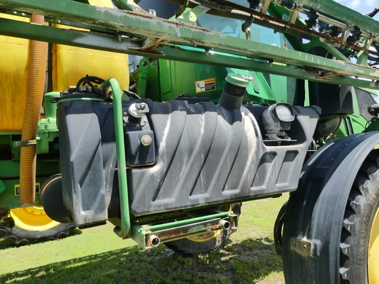 2014-john-deere-r4030-image-13