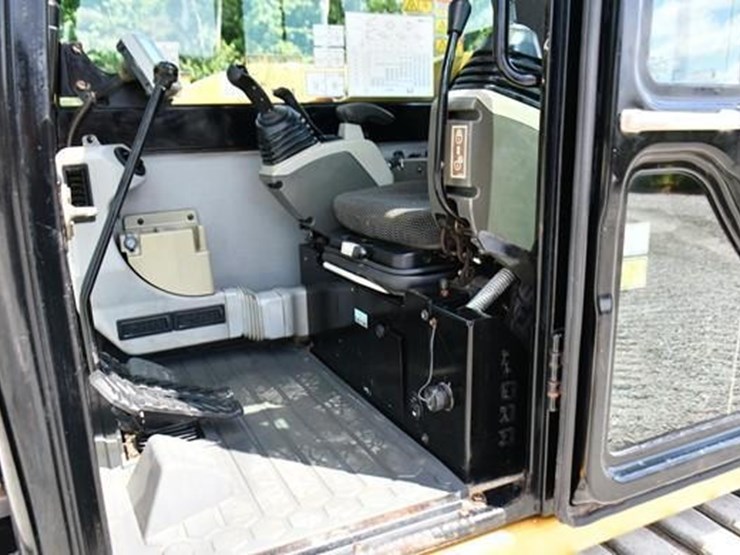 2016-caterpillar-308e2-cr-image-15