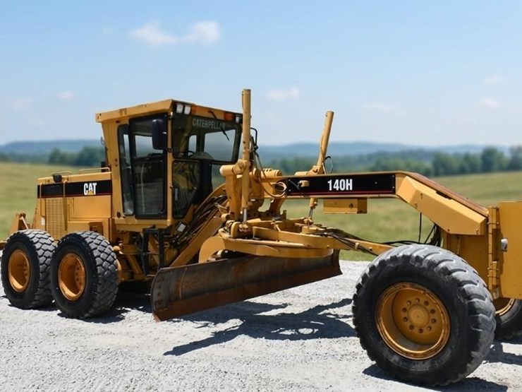 2002-caterpillar-140h-image-23