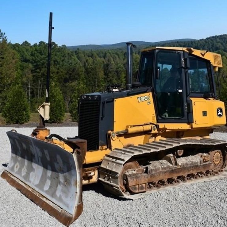 2008 DEERE 700J XLT