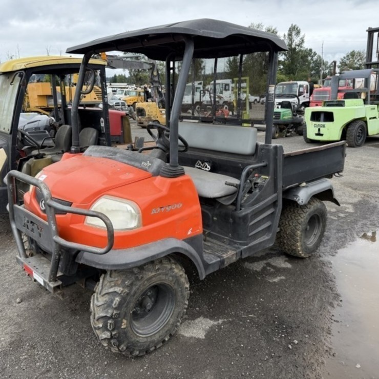 KUBOTA RTV900