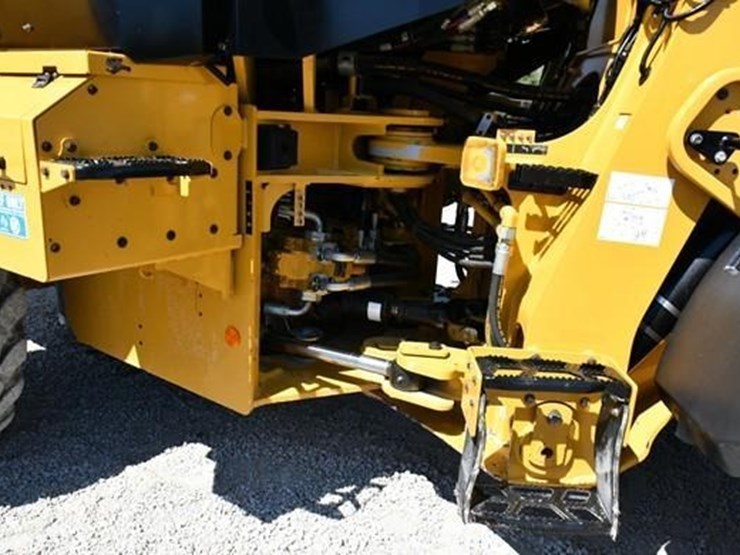 2020-caterpillar-938m-image-36
