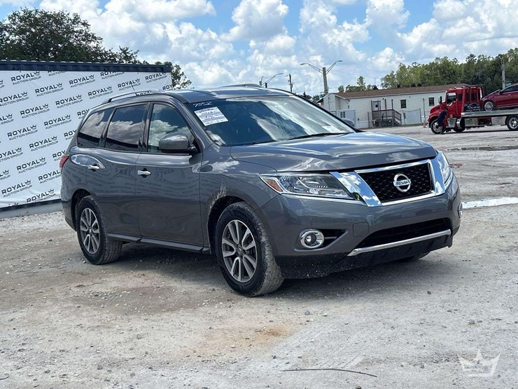 2016-nissan-pathfinder-image-2