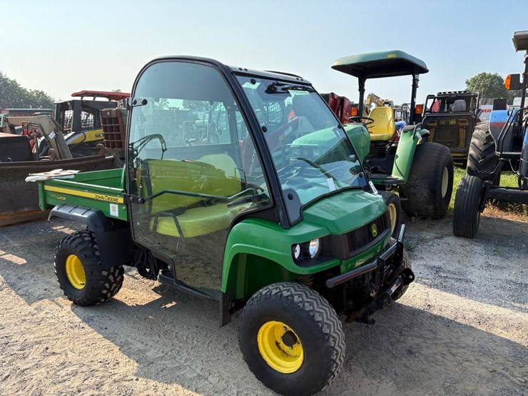 john-deere-gator-image-5