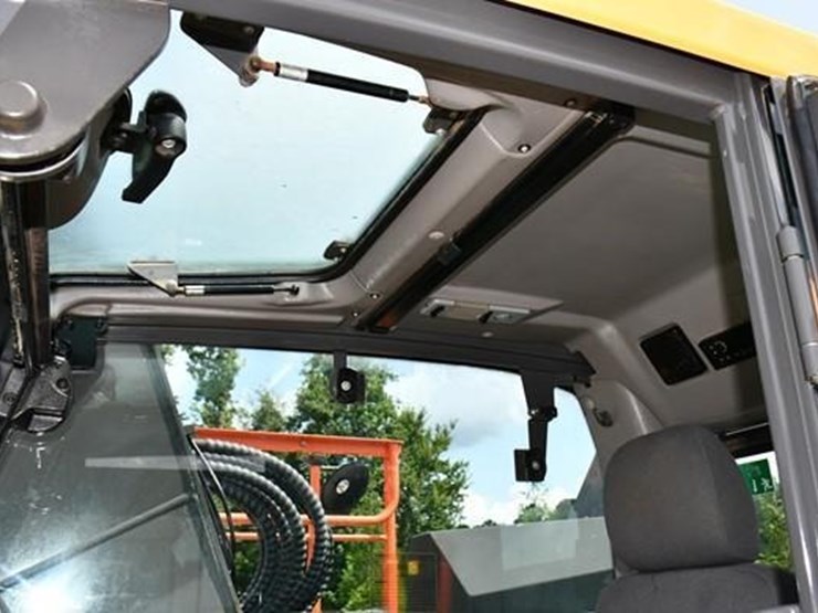 2021-volvo-ecr145el-image-20