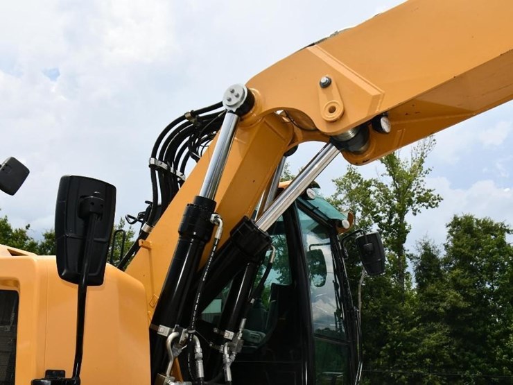 2019-caterpillar-m322f-image-38
