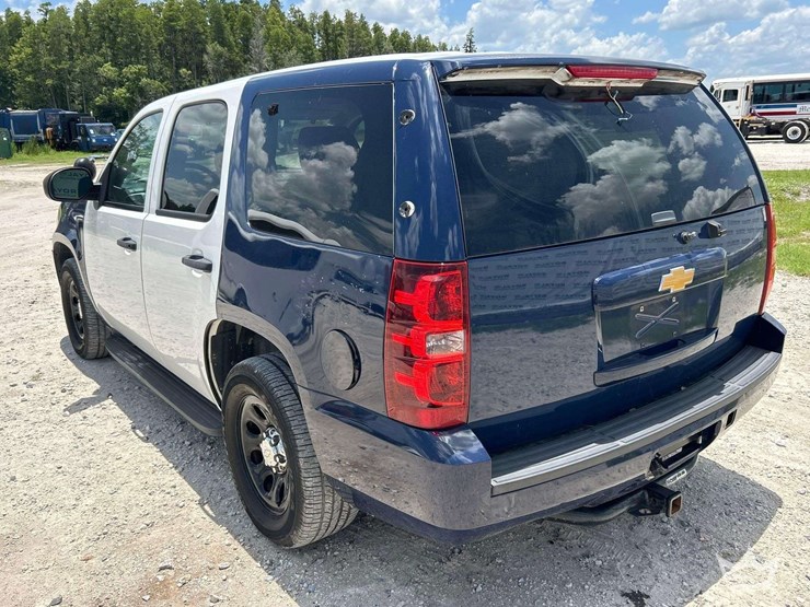 2014-chevrolet-tahoe-image-4