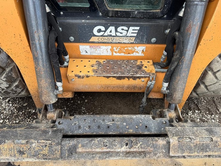 2015-case-sr270-image-10