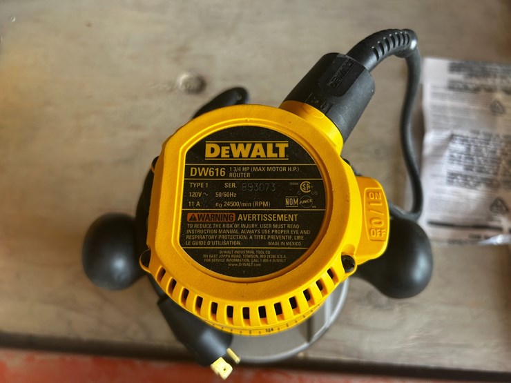 #39131-•-dewalt-router-image-5