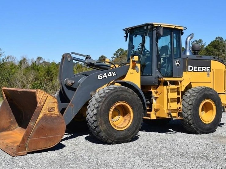 2017-deere-644k-image-1
