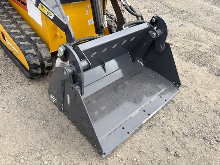 2026-machpro-mp-s380-mini-compact-track-loader-image-17