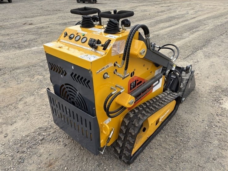 2026-machpro-mp-s380-mini-compact-track-loader-image-5