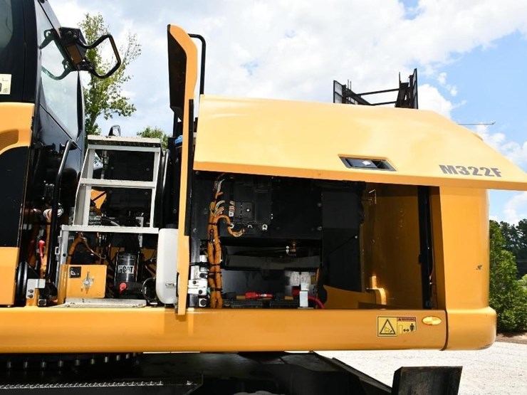 2019-caterpillar-m322f-image-13