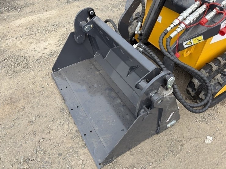 2026-machpro-mp-s380-mini-compact-track-loader-image-14