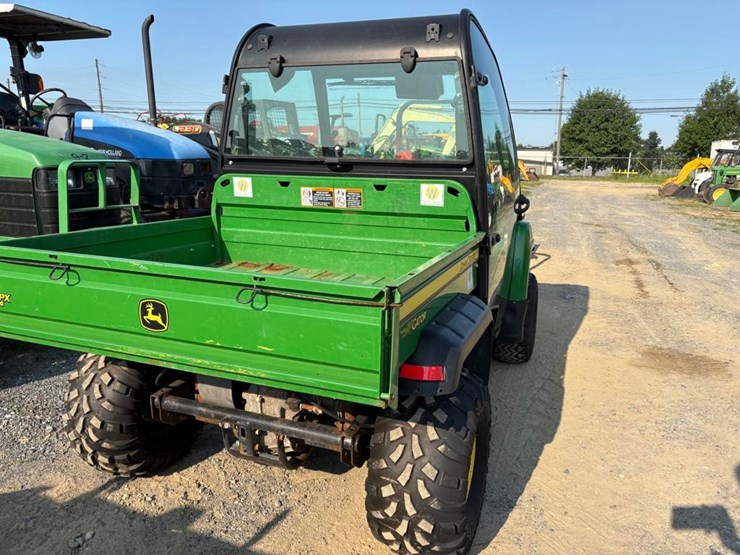 john-deere-gator-image-8